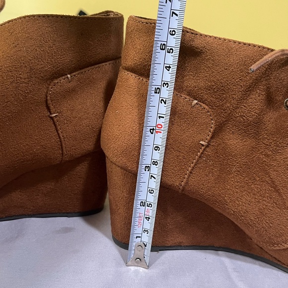 Brown like new condition wedged booties. - Picture 7 of 7